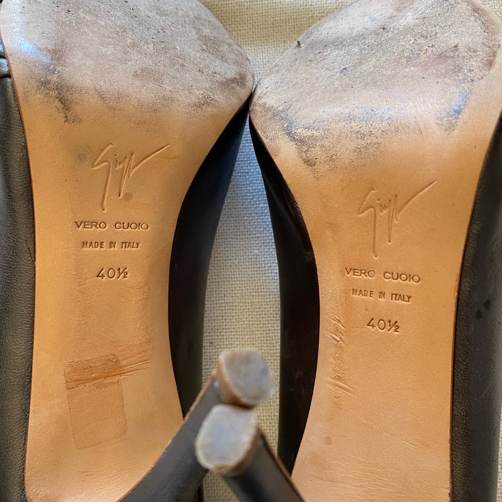 Giuseppe Zanotti Metallic Peep-toe Heels - Picture 8 of 10
